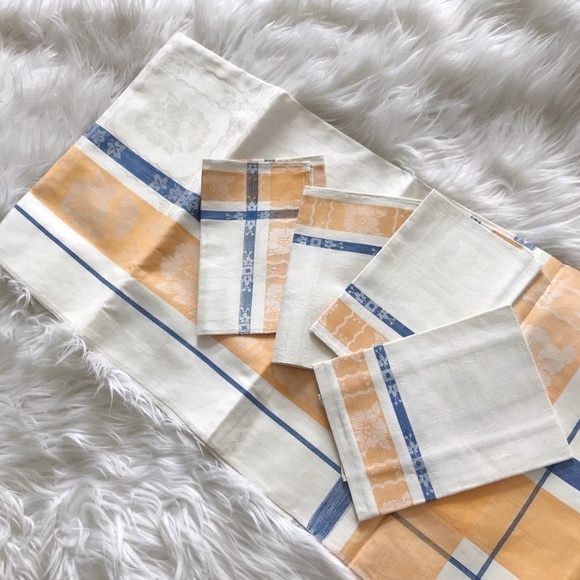 Never used Vintage dead stock table cloth/napkin set from 60's - Picture 2 of 7